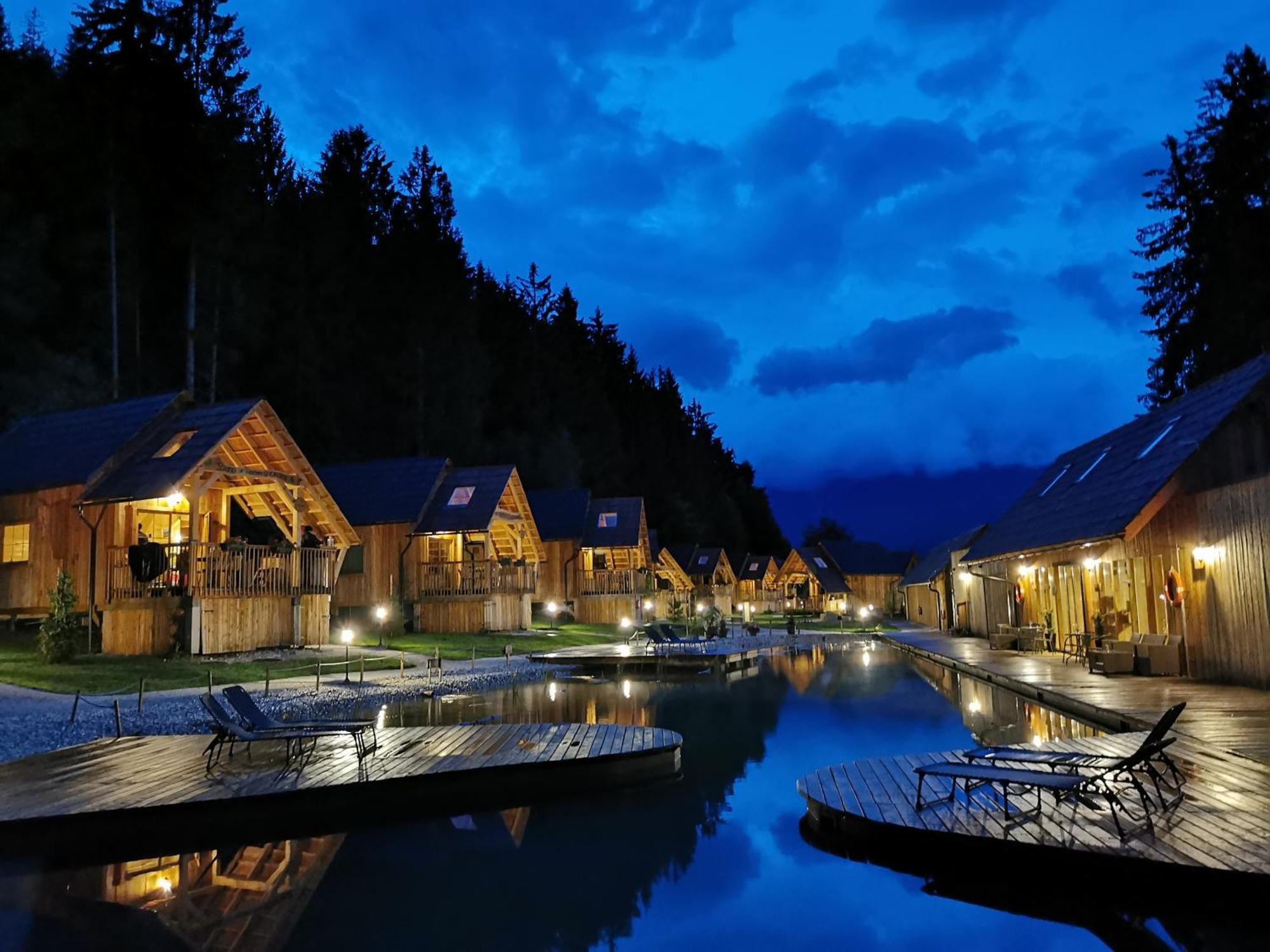 ホテル Ribno Luxury Glamping ブレッド エクステリア 写真